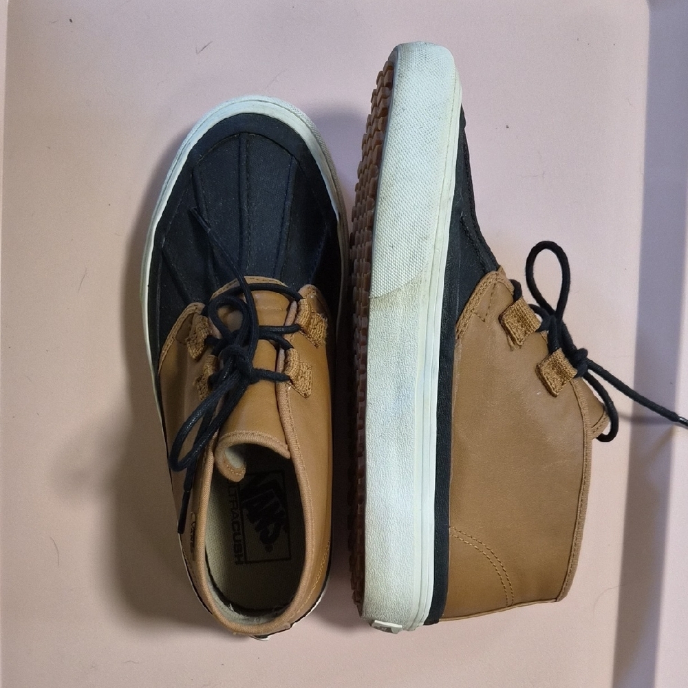 Vans Two-Tone Brown and Black Sneakers - Picture 4 of 10